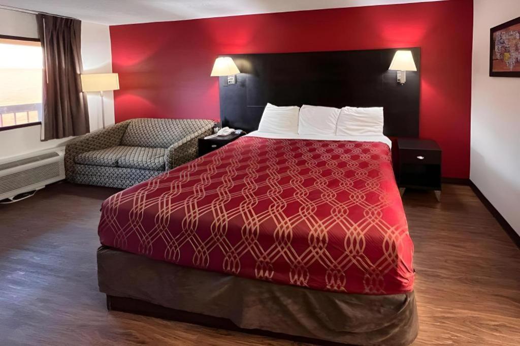 Econo Lodge Inn & Suites I-20, Exit 73 タスカルーサ エクステリア 写真