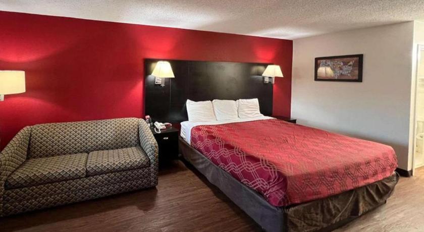 Econo Lodge Inn & Suites I-20, Exit 73 タスカルーサ エクステリア 写真