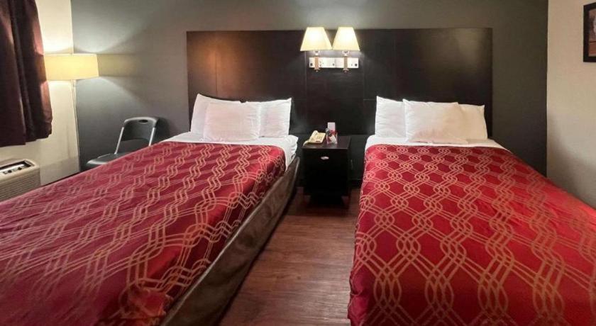 Econo Lodge Inn & Suites I-20, Exit 73 タスカルーサ エクステリア 写真