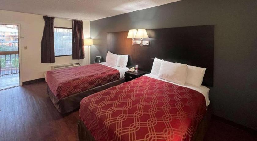Econo Lodge Inn & Suites I-20, Exit 73 タスカルーサ エクステリア 写真